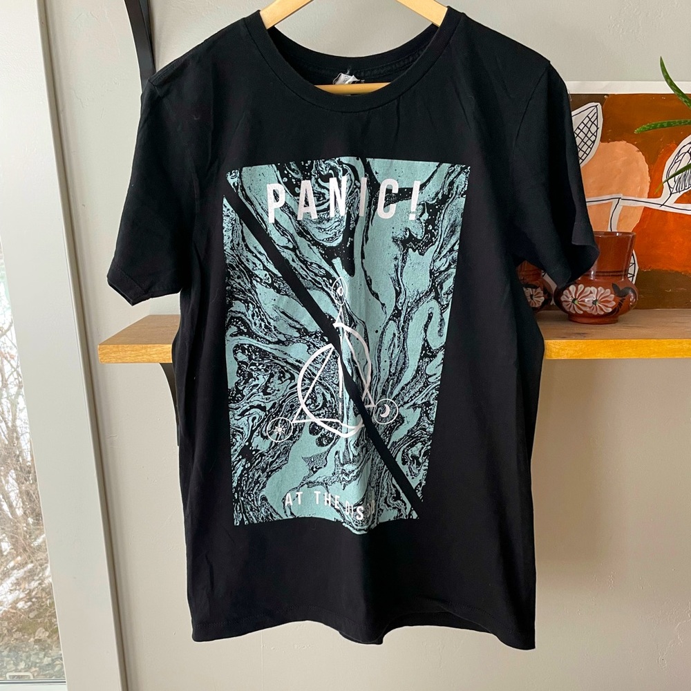 Vintage Y2K Panic At The Disco Black Seafoam Mint Blue Green Print Concert Tee M